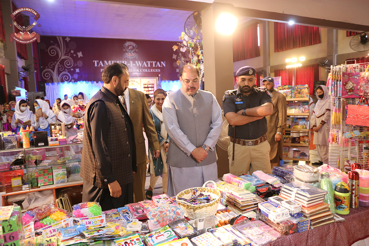 DPO Visit Book Fair Mansehra Pic 10