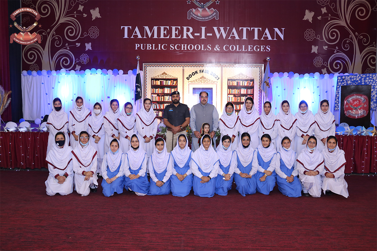 DPO Visit Book Fair Mansehra Pic 26