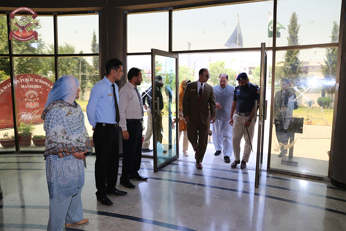 DPO Visit Book Fair Mansehra Pic 8